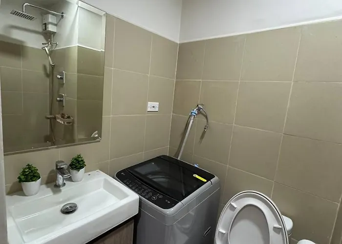 Unistay Shore 3 Tower 2 10th Floor Near Moa And Airport Manila